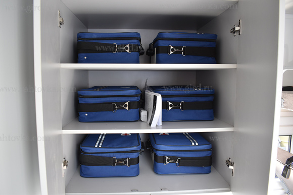 Медицинский фургон Урал 432067 2