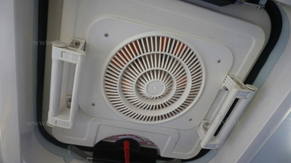 Вахтовый автобус Урал Next 4320-6952-72Е5Г38, 8 мест с бортовой платформой 10