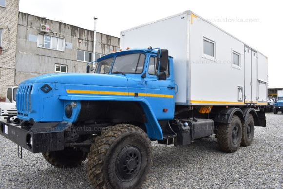 ПАРМ Урал 4320 с маслораздаточным оборудованием 2