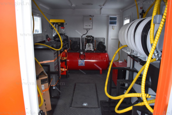 ПАРМ Урал 4320-6952-72Е5И06М33 с КМУ 4