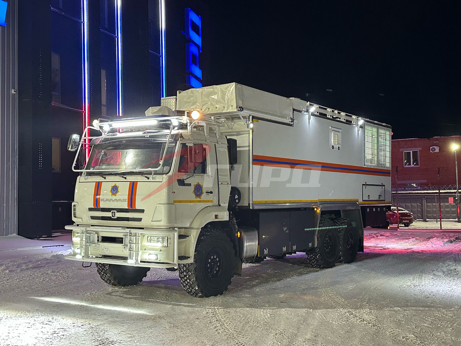 Командно-штабнойавтомобиль (МЧС) на шасси КАМАЗ 43118 