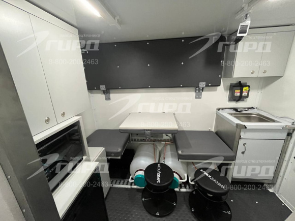 Командно-штабной автомобиль на шасси КАМАЗ 43118 7