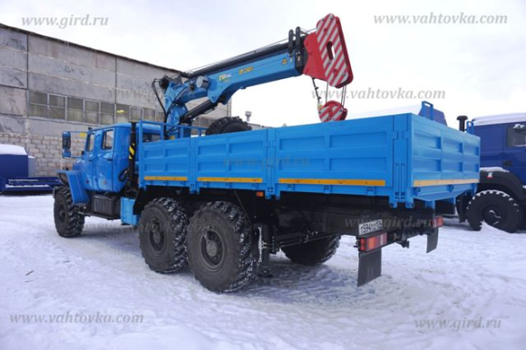 Урал 4320-1912-60 с двухрядной кабиной и КМУ ИМ-240А 4