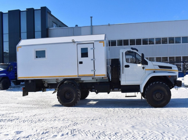 ПАРМ мастерская с пассажирским отсеком на шасси Урал NEXT 43206-6151-71Е5