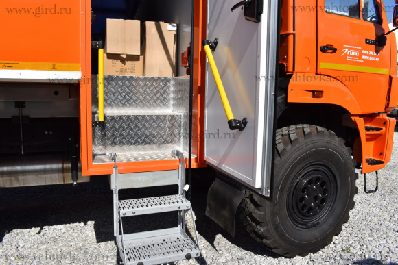 Вахтовый автобус БЕРЛОГА 32 места на шасси Камаз 43118-3027-48 3