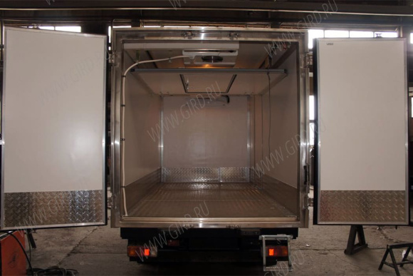 HINO 300 XZU650L-HKMMPW3 Изотермический фургон 6