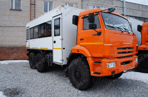 Вахтовый автобус 58498Е КамАЗ 43118 (22 места) ДЗК на свесе