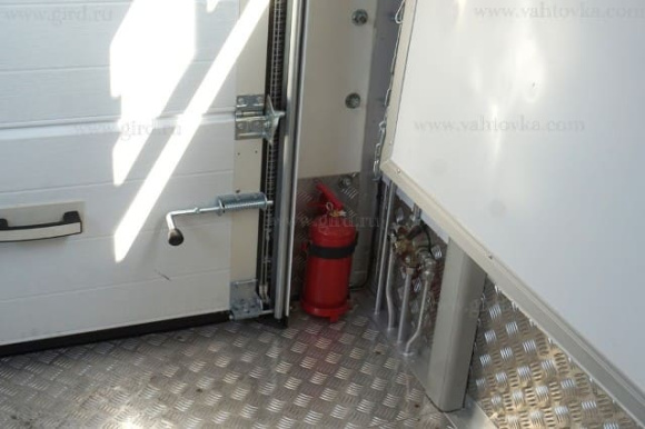 Амбулифт на шасси Isuzu NQR 90 L-M с функцией автолифта 6