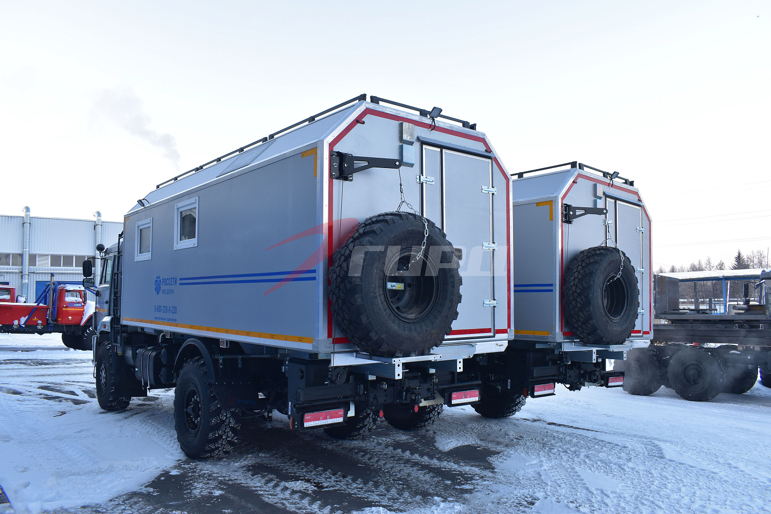 2 передвижные мастерские на шасси  КАМАЗ 43502