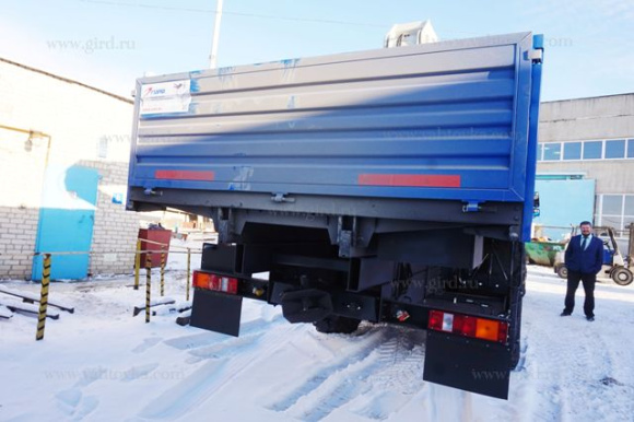 Бортовой автомобиль Урал Next с КМУ ИФ-300 3