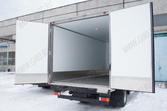 Hino 300 Изотермический фургон (XZU600L) 4