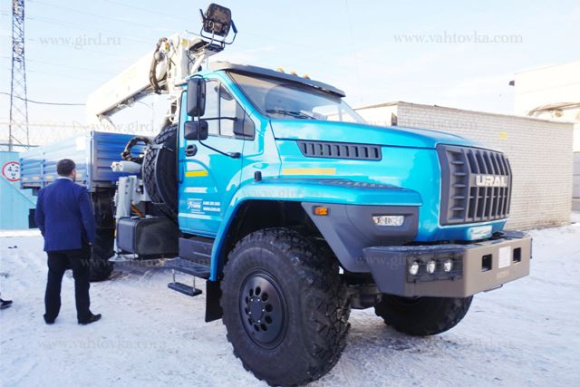 Бортовой автомобиль Урал Next с КМУ ИФ-300 2