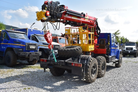 Урал Next (двухрядная кабина) с КМУ ИТ-200