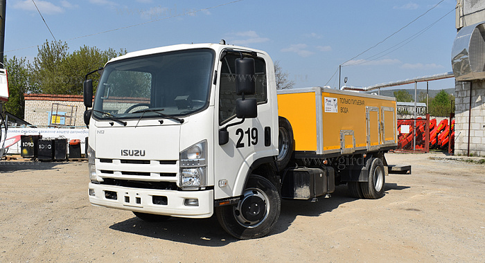 Аэродромный заправщик питьевой водой (АЗПВ-ГИРД) Аэродромный заправщик питьевой водой (АЗПВ-ГИРД)