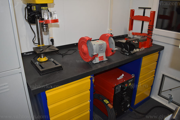 ПАРМ на базе Урал 4320 с бортовой платформой и КМУ ИМ-25 (метан) 9