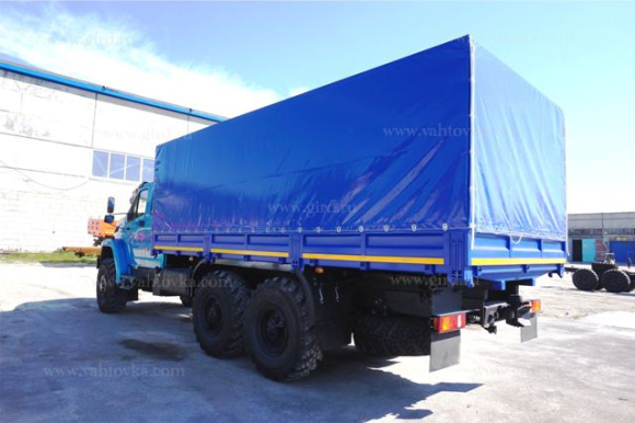 Бортовой автомобиль Урал Next с двухрядной кабиной, тентованный 4