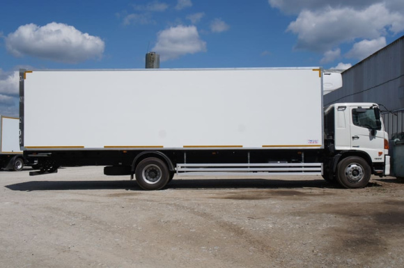 Изотермический фургон HINO 500 GH8JSTA-QHR 2