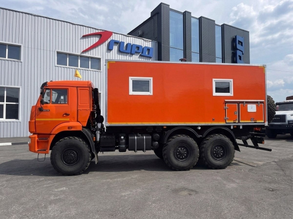 ТБМ (транспортно-бытовая машина) на шасси КАМАЗ 43118-3011-48