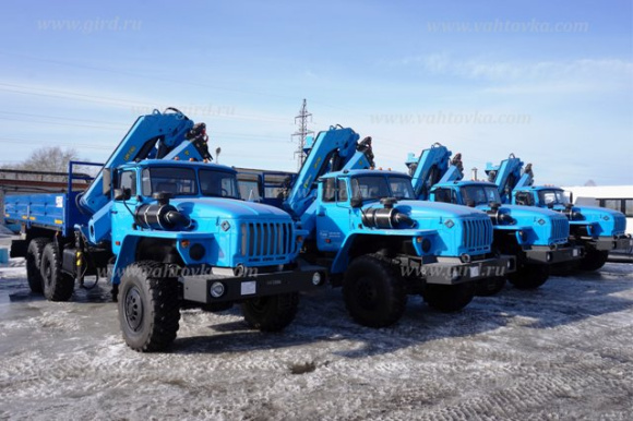 Бортовой автомобиль Урал 4320 с КМУ ИМ-240 3