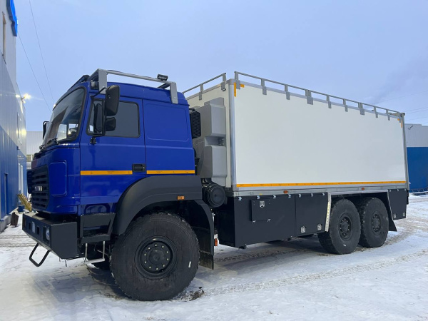 Фургон для технического обслуживания спортивных автомобилей на шасси Урал63701К 3