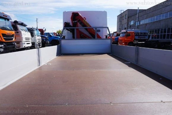 Бортовой автомобиль на шасси Isuzu с КМУ РК 6500А 4