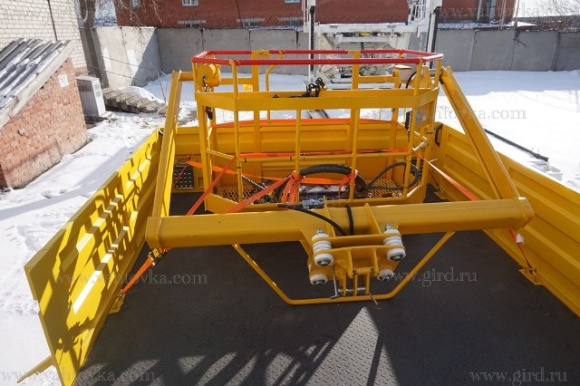 Бортовой автомобиль Урал 4320 с КМУ ИМ-320 5