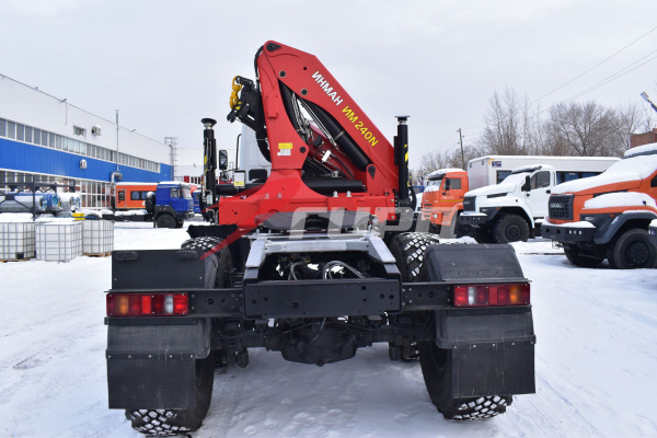 Седельный тягач с КМУ ИМ 240 N на шасси УРАЛ NEXT 4320-6952