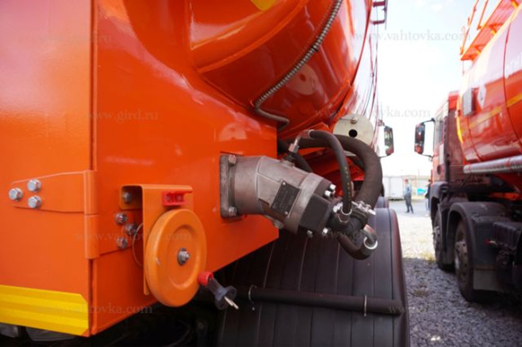 АТЗ-20 на шасси MAN 6