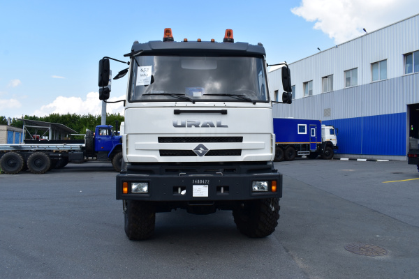Вакуумная автоцистерна на бескапотном шасси УРАЛ  4320-4972-80Е5