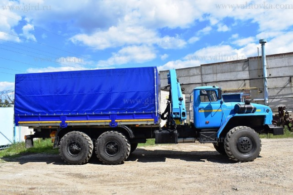 Бортовой автомобиль Урал 4320 тентованный с КМУ ИМ-95 6