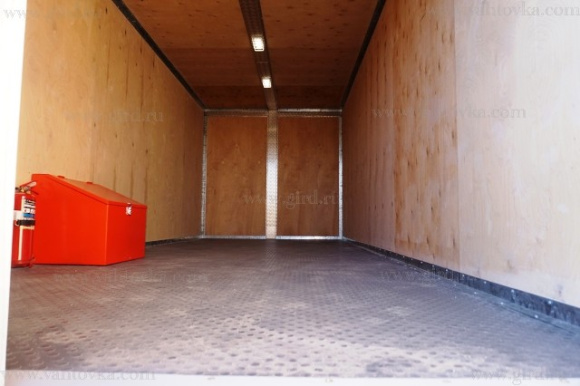 КамАЗ 43118 с прицепом на шасси Нефаз для перевозки ВВ 4