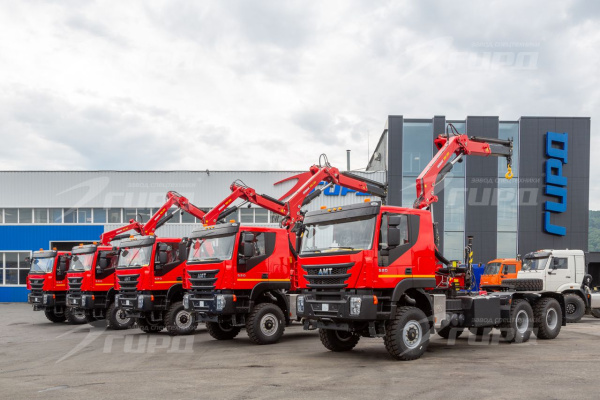 Седельный тягач АМТ с КМУ ИМ-180  Седельный тягач АМТ с КМУ ИМ-180