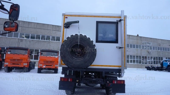 Вахтовый автобус Урал Next (метан), 20 мест 3