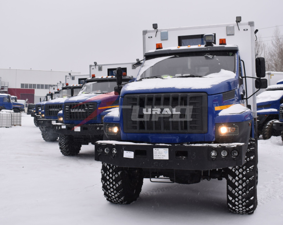 Вахтовый автобус БЕРЛОГА 28 м. на шасси УРАЛ NEXT  4320-6952  2