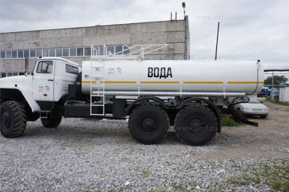 АЦПТ-10 на шасси Урал 4320 2