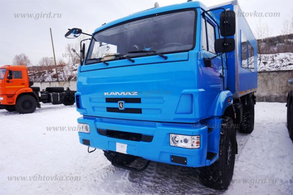 Автобус вахтовый "Берлога" на шасси КамАЗ 43502, 14 мест, багажный отсек 2