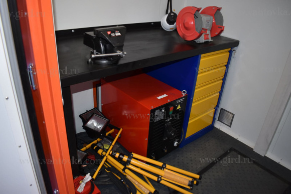 ПАРМ КамАЗ 43118-3086-50 с КМУ ИМ-150N 5