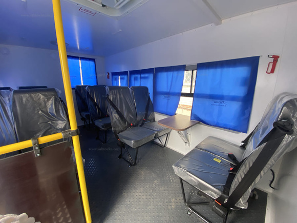 Вахтовый автобус "Берлога" на шасси Урал 4320 (метан), 12 мест, с КМУ РК-10000А 3