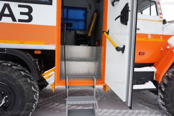 Вахтовый автобус "Берлога" Урал 4320-1112-73 (18 мест) 4