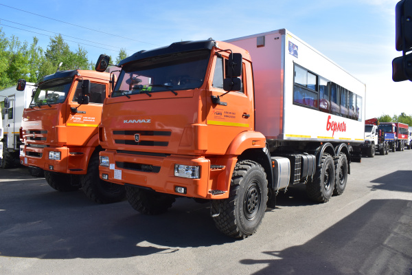 Вахтовый автобус Берлога 28 мест на шасси Камаз 43118-50 1