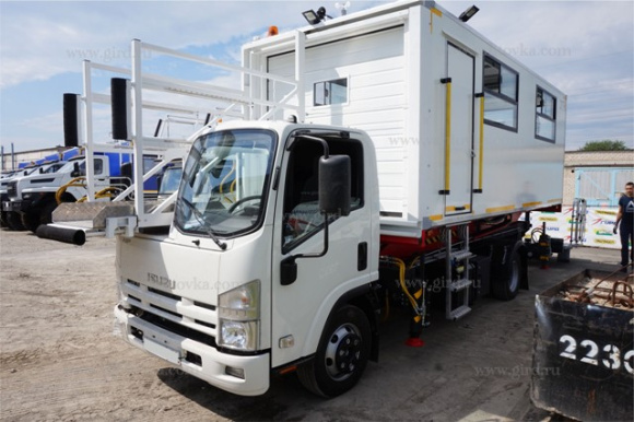 Амбулифт Isuzu NPR 75 L-L 2