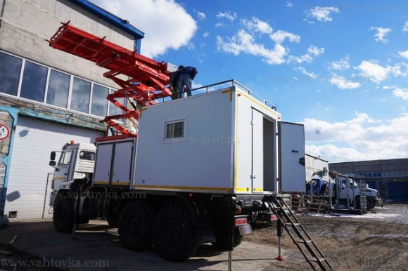 Подъемник ножничный поворотный с высотой подъема площадки 8,5 метра на базе шасси КамАЗ 43118 2