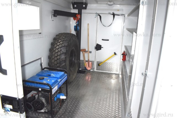 Аварийно-газоспасательный автомобиль на шасси КамАЗ 43118