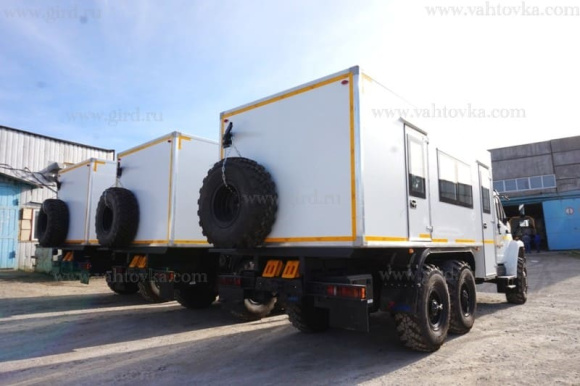 Вахтовый автобус Урал Next (метан), 12 мест с багажным отсеком 3