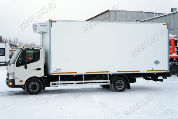 Hino 300 Изотермический фургон (XZU600L) 2