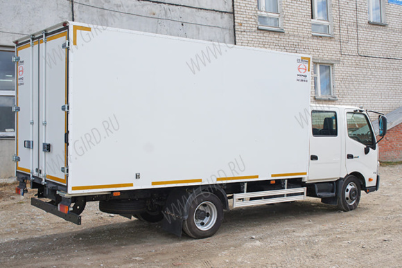 Промтоварный фургон HINO 300 2