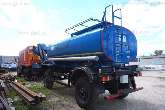 Прицеп-цистерна 8 м3 4