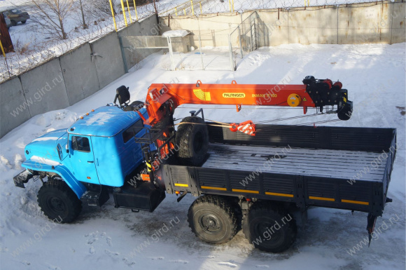 Урал 4320 с КМУ ИТ-150, со спальным местом 6