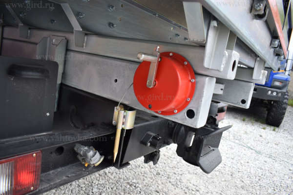 Бортовой Урал 4320-6952-72Е5Г38 с КМУ ИНМАН ИМ-180А 4