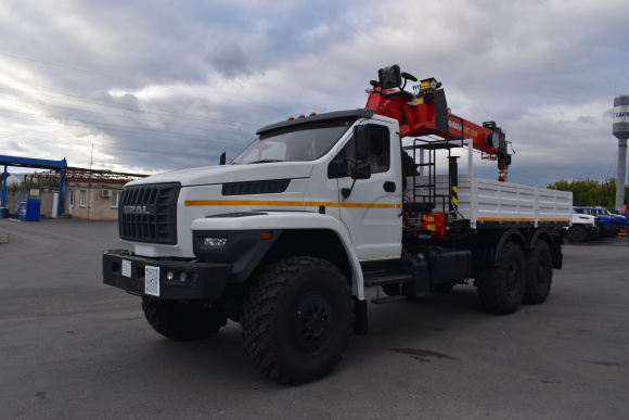 Бортовой автомобиль на базе Урал 4320 с КМУ ИТ-150